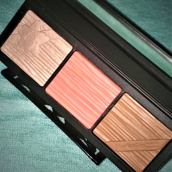 M•A•C 💋 Shiny Pretty Things Face Palette (pick 1) Limited Ed./Discontinued BNIB - Picture 2 of 9